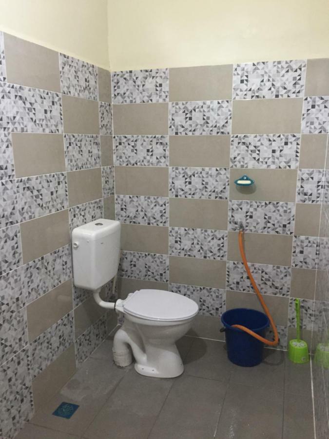 Homestay Talina Kuala Terengganu Esterno foto