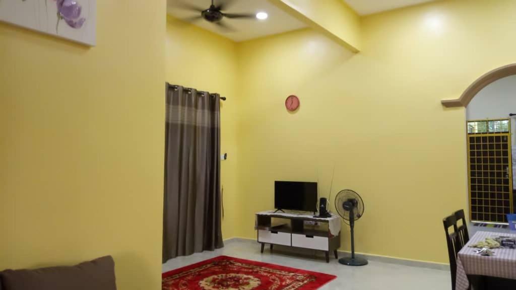 Homestay Talina Kuala Terengganu Esterno foto